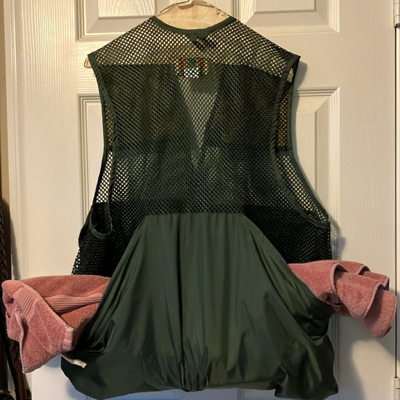 Game Winner Camo Mesh Vest w/Ammo Cargo Pockets & Rear Game Pouch Size Small/Med - Picture 6 of 6